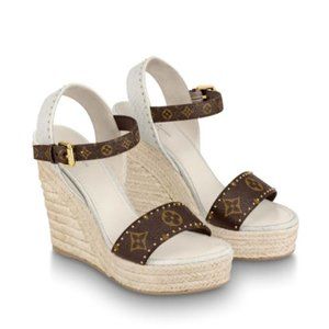 BRAND NEW - GORGEOUS COASTLINE WEDGE SANDAL size 7